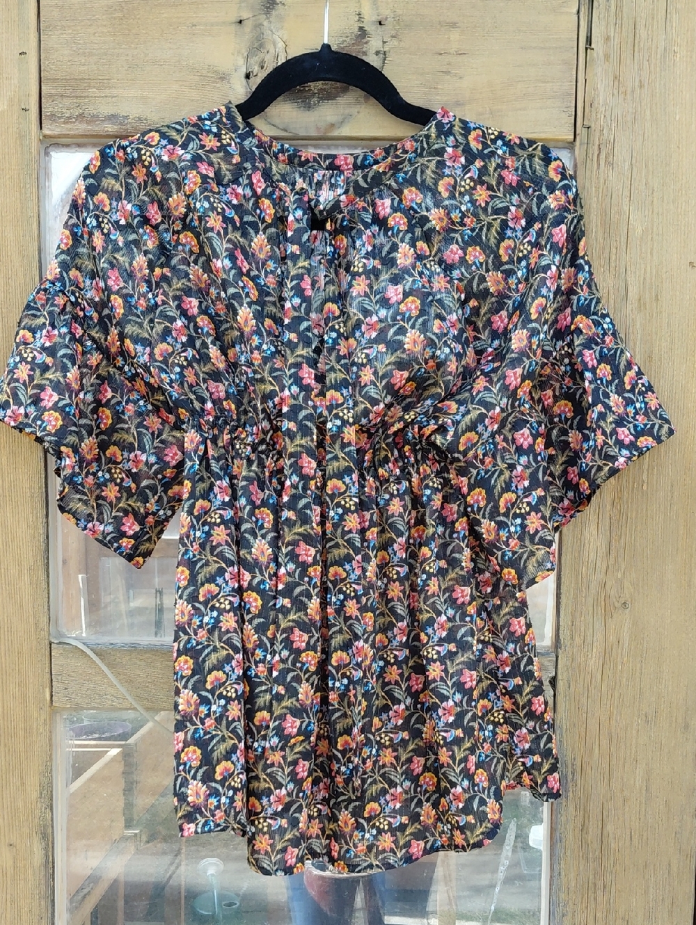 🔴 LOFT Floral Short Flutter Sleeve Blouse